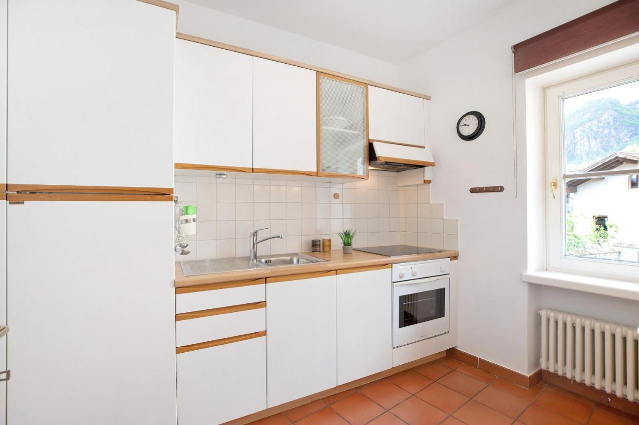 Appartement Wally アッピアーノ・スッラ・ストラーダ・デル・ヴィーノ エクステリア 写真